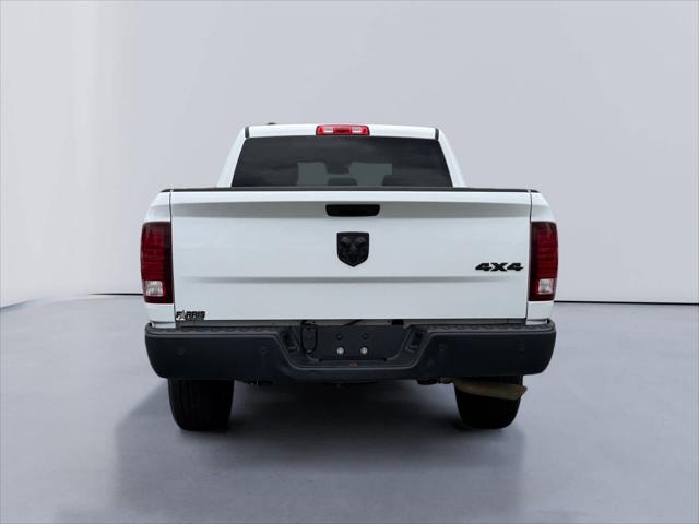 2024 Ram 1500 Classic Warlock Crew Cab 4x4 5'7" Box
