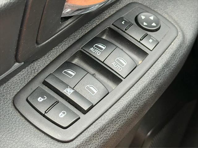 2024 Ram 1500 Classic Warlock Crew Cab 4x4 5'7" Box