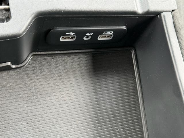 2024 Ram 1500 Classic Warlock Crew Cab 4x4 5'7" Box