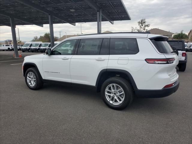 2025 Jeep Grand Cherokee GRAND CHEROKEE L LAREDO 4X4
