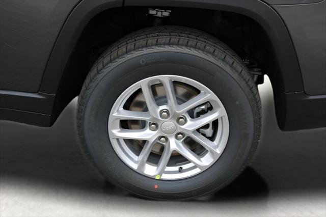2025 Jeep Grand Cherokee Laredo X 4x2