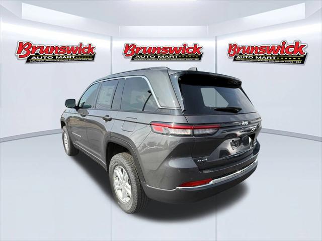 2025 Jeep Grand Cherokee GRAND CHEROKEE LAREDO 4X4