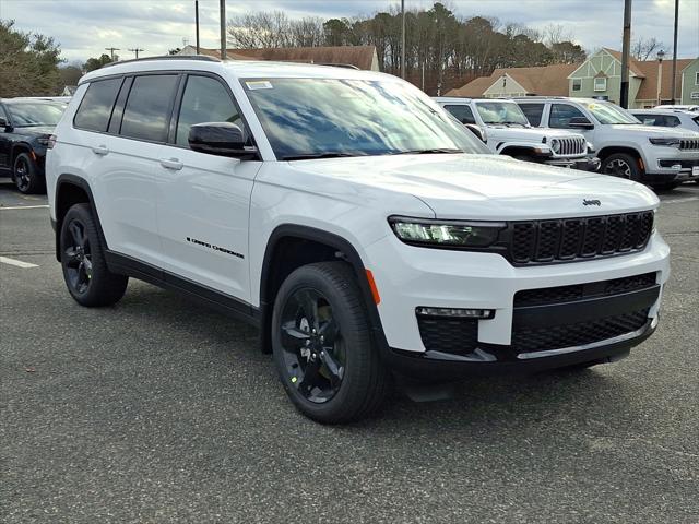 2025 Jeep Grand Cherokee GRAND CHEROKEE L LIMITED 4X4