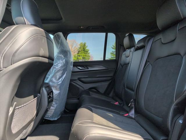 2025 Jeep Grand Cherokee Altitude X 4x4