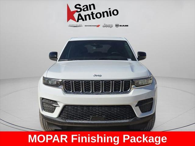 2025 Jeep Grand Cherokee GRAND CHEROKEE LAREDO 4X2