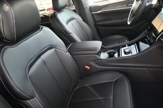 2025 Jeep Grand Cherokee Limited 4x4