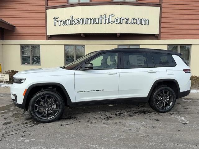 2025 Jeep Grand Cherokee GRAND CHEROKEE L LIMITED 4X4