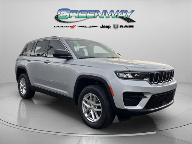 2025 Jeep Grand Cherokee GRAND CHEROKEE LAREDO X 4X2