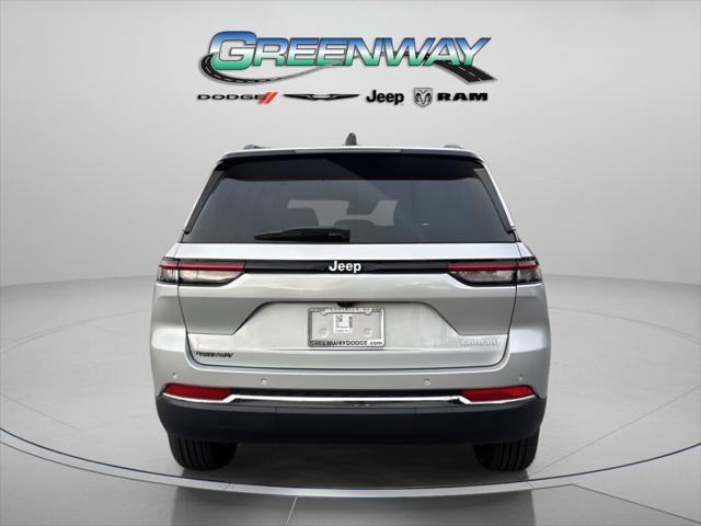 2025 Jeep Grand Cherokee GRAND CHEROKEE LAREDO X 4X2