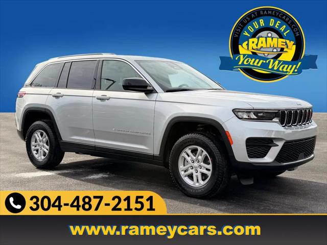 2025 Jeep Grand Cherokee GRAND CHEROKEE LAREDO 4X4