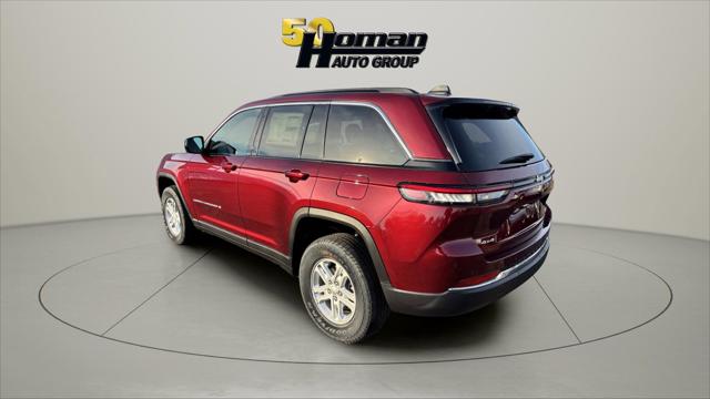 2025 Jeep Grand Cherokee GRAND CHEROKEE LAREDO 4X4