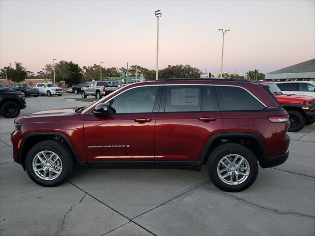 2025 Jeep Grand Cherokee GRAND CHEROKEE LAREDO X 4X2