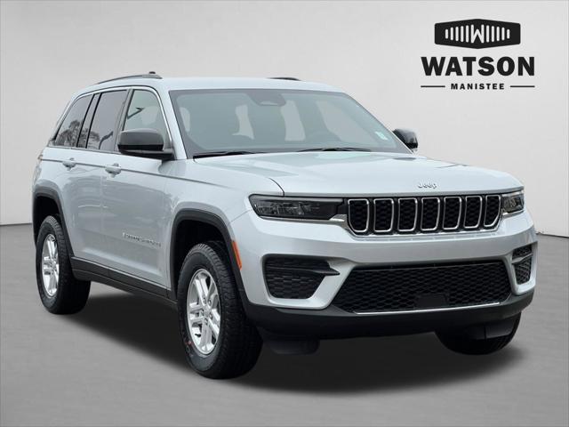 2025 Jeep Grand Cherokee GRAND CHEROKEE LAREDO 4X4