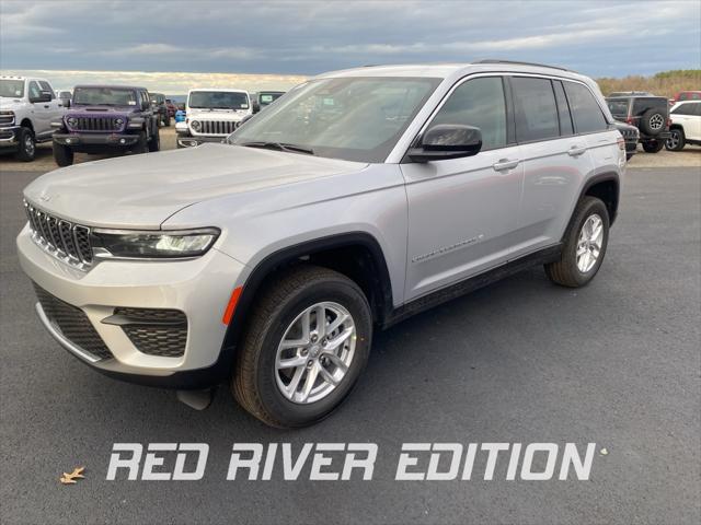2025 Jeep Grand Cherokee GRAND CHEROKEE LAREDO X 4X2