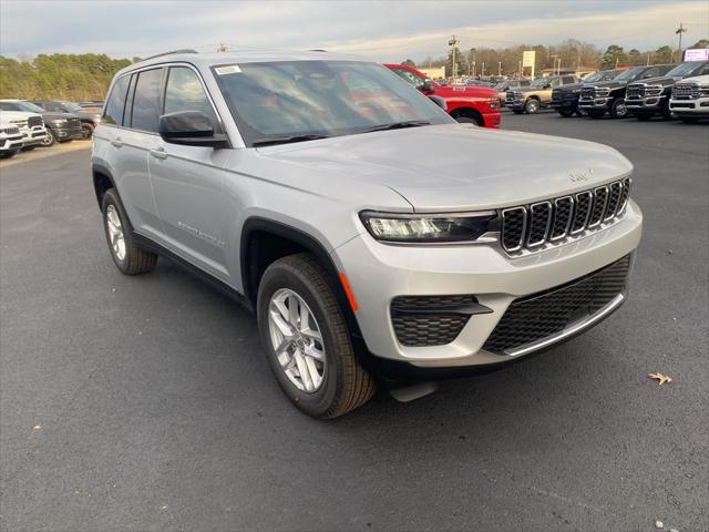2025 Jeep Grand Cherokee GRAND CHEROKEE LAREDO X 4X2