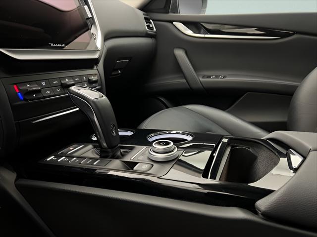 2022 Maserati Ghibli Modena Q4