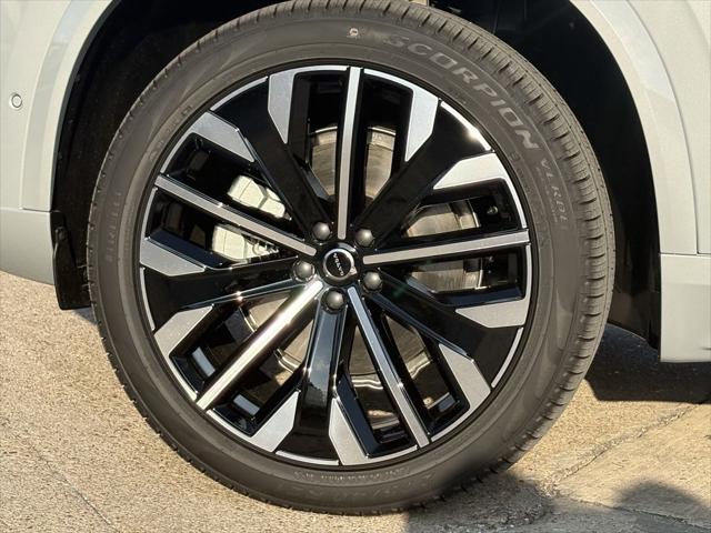2026 Volvo XC90 Plus, B6 AWD Gas (mild hybrid), Gasoline, Bright, 7 Seats