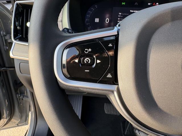 2026 Volvo XC90 Plus, B6 AWD Gas (mild hybrid), Gasoline, Bright, 7 Seats
