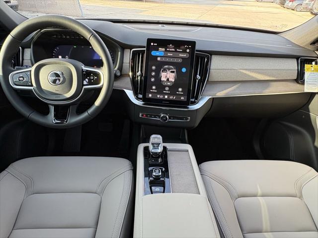 2026 Volvo XC90 Plus, B6 AWD Gas (mild hybrid), Gasoline, Bright, 7 Seats