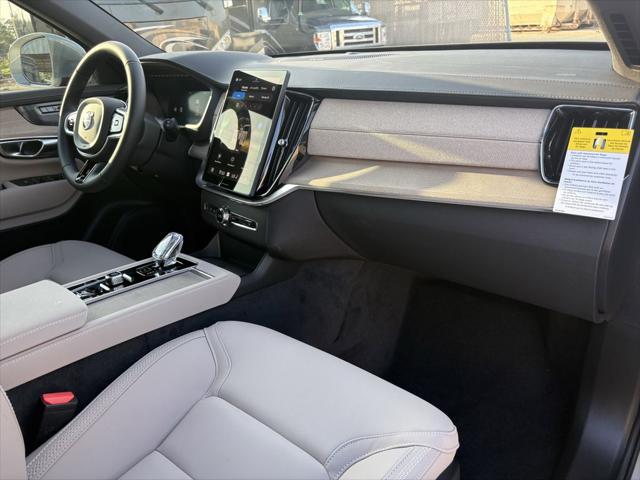 2026 Volvo XC90 Plus, B6 AWD Gas (mild hybrid), Gasoline, Bright, 7 Seats