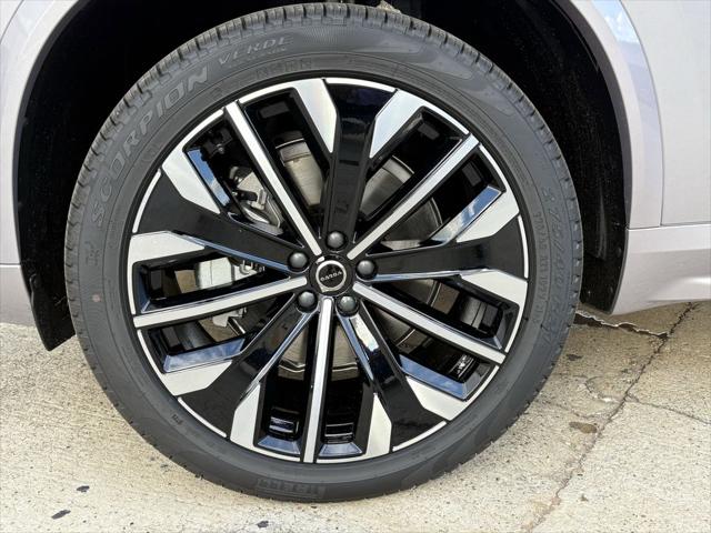 2026 Volvo XC90 Plus, B6 AWD Gas (mild hybrid), Gasoline, Bright, 7 Seats