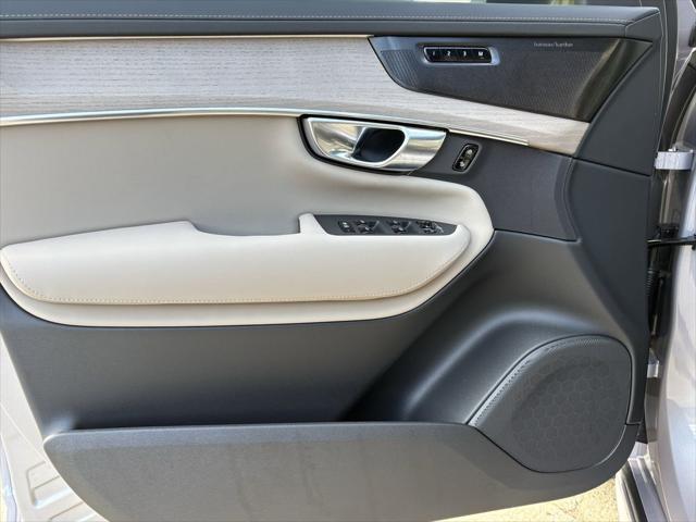 2026 Volvo XC90 Plus, B6 AWD Gas (mild hybrid), Gasoline, Bright, 7 Seats