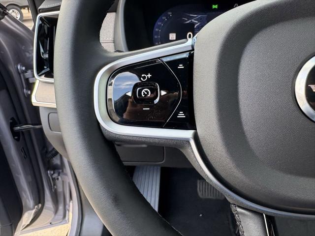 2026 Volvo XC90 Plus, B6 AWD Gas (mild hybrid), Gasoline, Bright, 7 Seats