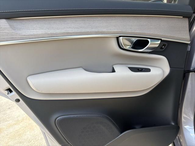 2026 Volvo XC90 Plus, B6 AWD Gas (mild hybrid), Gasoline, Bright, 7 Seats