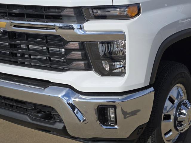 2026 Chevrolet Silverado 3500HD Crew Cab, Standard Bed, LT, 4WD