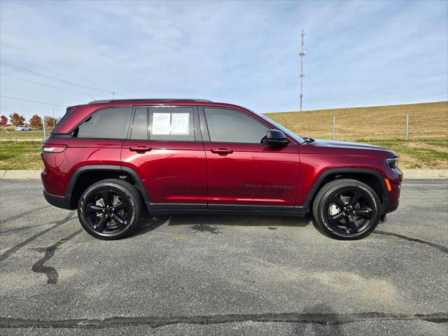 2025 Jeep Grand Cherokee Limited 4x4 2025 Jeep Grand Cherokee Limited 4x4