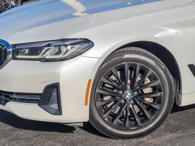 2022 BMW 530 i xDrive 2022 BMW 530 i xDrive