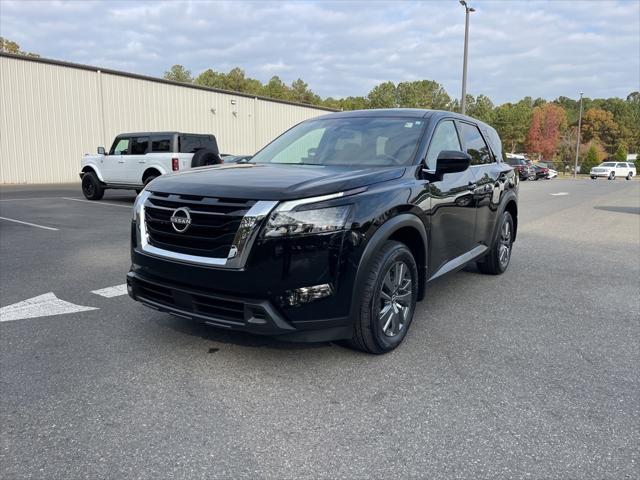 2024 Nissan Pathfinder S 4WD 2024 Nissan Pathfinder S 4WD