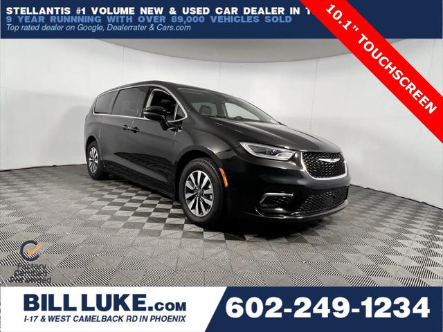 2023 Chrysler Pacifica Hybrid Touring L 2023 Chrysler Pacifica Hybrid Touring L
