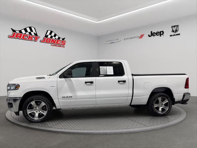 2025 RAM 1500 Tradesman Crew Cab 4x4 64 Box