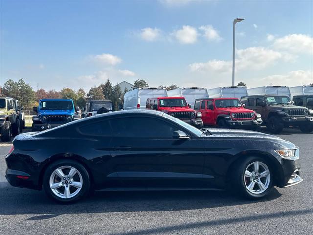 2016 Ford Mustang V6 2016 Ford Mustang V6