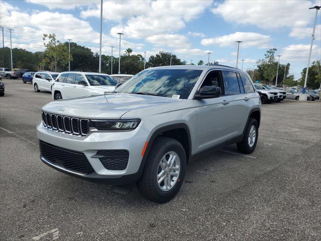 2025 Jeep Grand Cherokee GRAND CHEROKEE LAREDO 4X2