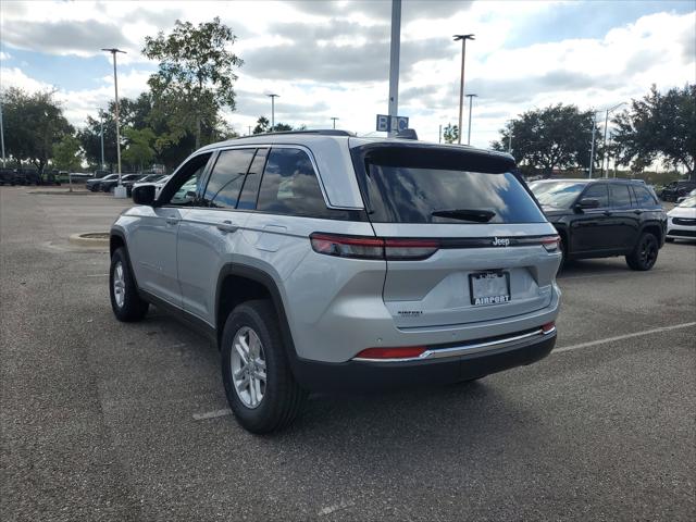 2025 Jeep Grand Cherokee GRAND CHEROKEE LAREDO 4X2