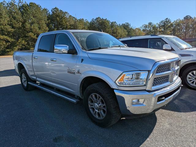2017 RAM 2500 Limited Crew Cab 4x2 64 Box 2017 RAM 2500 Limited Crew Cab 4x2 64 Box