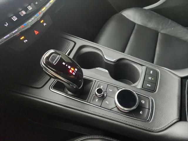 2023 Cadillac XT4 FWD Premium Luxury
