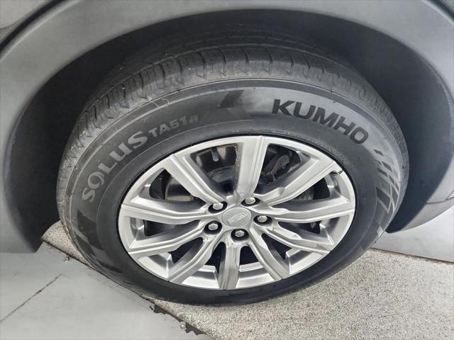 2023 Cadillac XT4 FWD Premium Luxury