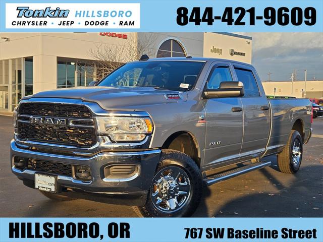 2022 RAM 3500 Tradesman Crew Cab 4x4 8 Box
