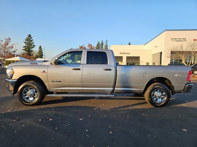 2022 RAM 3500 Tradesman Crew Cab 4x4 8 Box