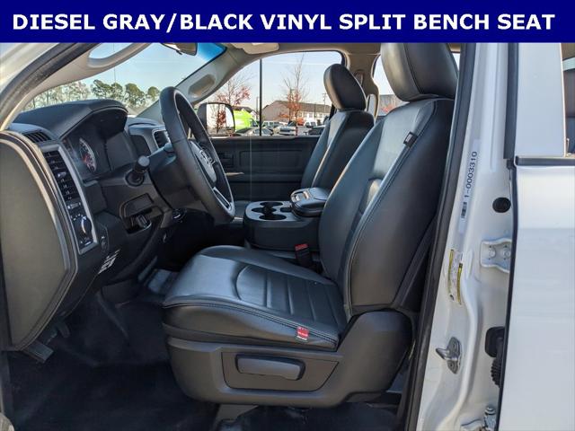 2022 RAM 1500 Classic Tradesman Crew Cab 4x4 57 Box 2022 RAM 1500 Classic Tradesman Crew Cab 4x4 57 Box