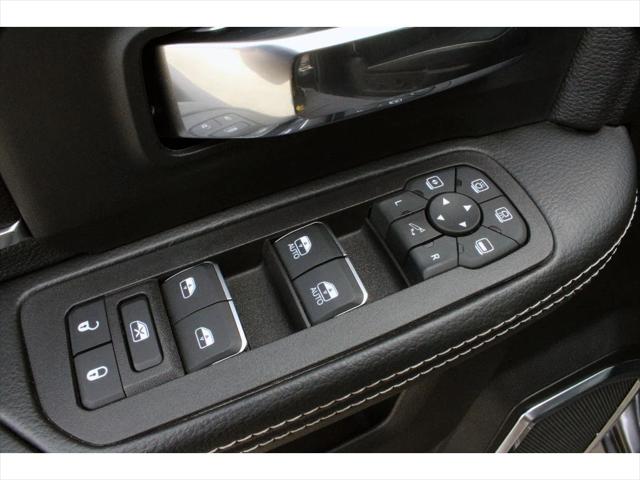 2025 RAM 3500 Laramie Crew Cab 4x4 8 Box 2025 RAM 3500 Laramie Crew Cab 4x4 8 Box