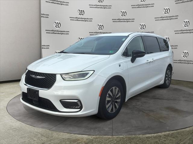 2024 Chrysler Pacifica Hybrid Select 2024 Chrysler Pacifica Hybrid Select