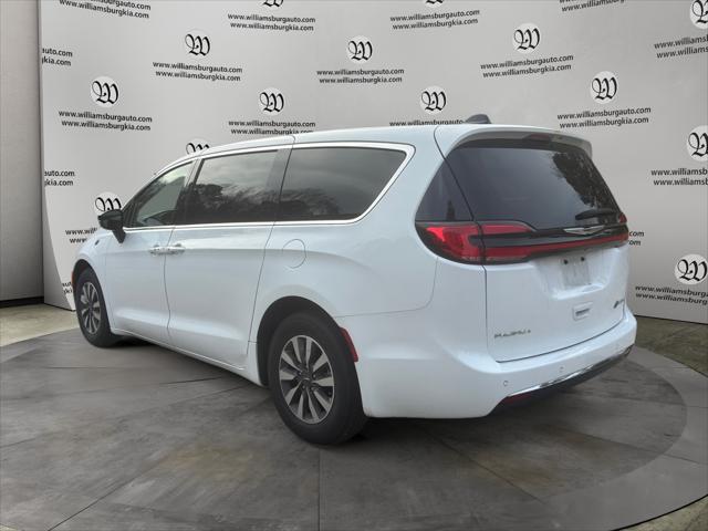 2024 Chrysler Pacifica Hybrid Select 2024 Chrysler Pacifica Hybrid Select