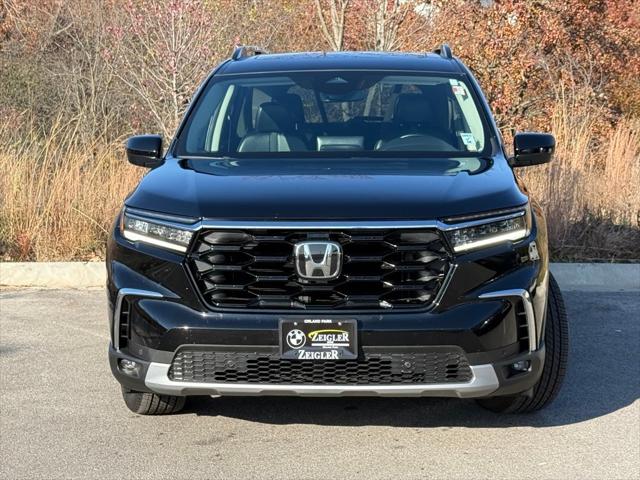 2025 Honda Pilot Touring AWD 2025 Honda Pilot Touring AWD