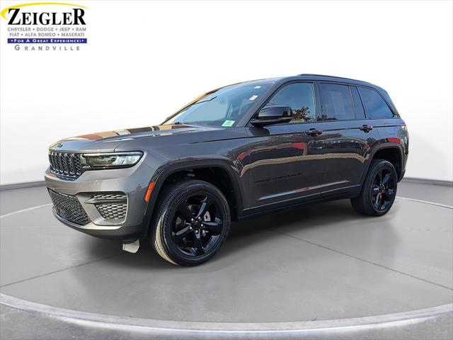 2023 Jeep Grand Cherokee Altitude 4x4 2023 Jeep Grand Cherokee Altitude 4x4
