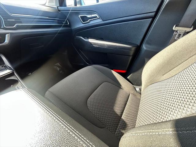 2023 Kia Sportage Hybrid LX 2023 Kia Sportage Hybrid LX