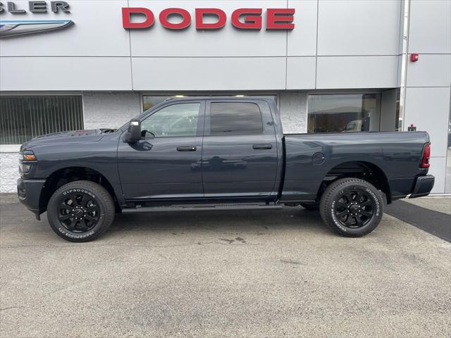 2026 RAM Ram 2500 RAM 2500 BLACK EXPRESS CREW CAB 4X4 64 BOX